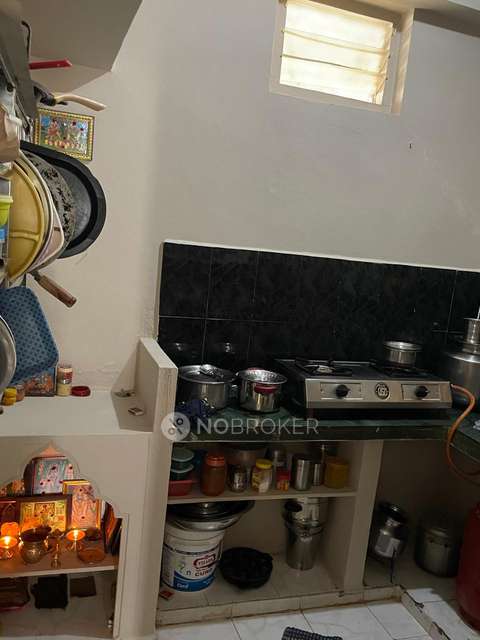 2 BHK Flat In Venkata Sai Nilayam, New Maruthi Nagar For Sale  In Kothapet