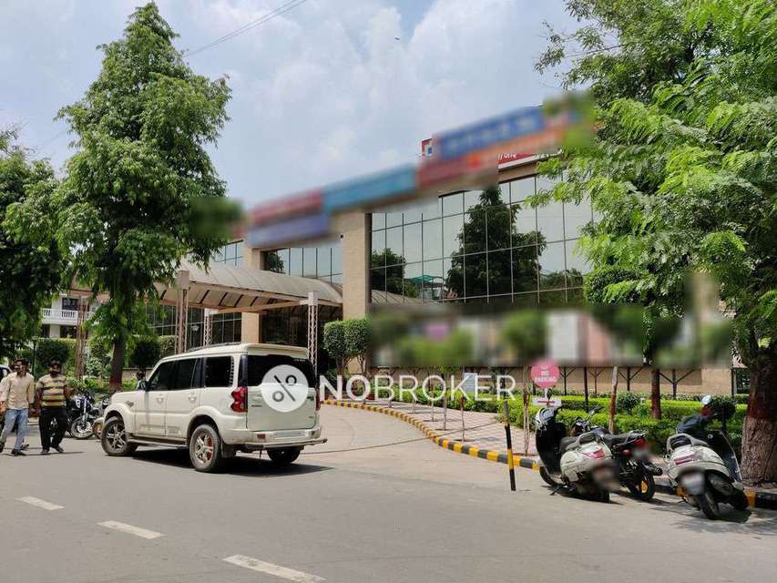 Commercial Property in Sector 39, Faridabad for sale 