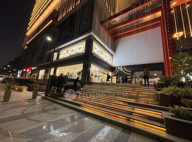 Shop in Sector Alpha Ii, Greater_noida for sale 