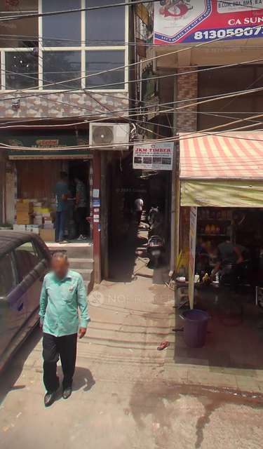 2 BHK Flat For Sale In Moti Gaon,