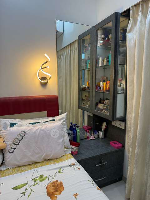 2 BHK Flat In Mayfair Hillcrest For Sale  In Vikhroli West