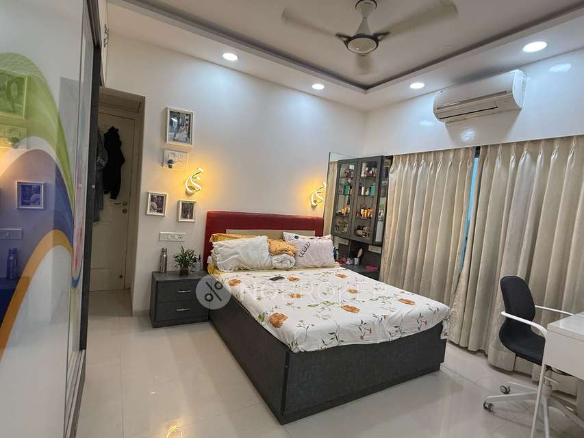 2 BHK Flat In Mayfair Hillcrest For Sale  In Vikhroli West