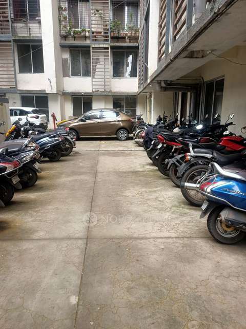 1 BHK Flat In Vardhan Heights For Sale  In Chembur West