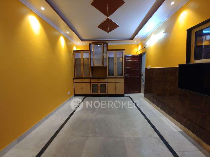 3 BHK Flat For Sale In Pandav Nagar