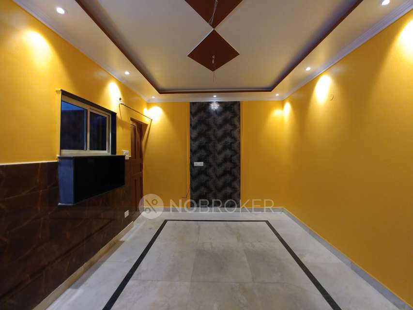 3 BHK Flat For Sale In Pandav Nagar