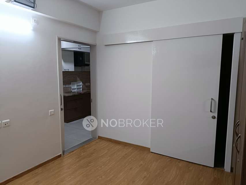 1 BHK Flat In Parkside North By Brigade, Jalahalli For Sale  In Jalahalli