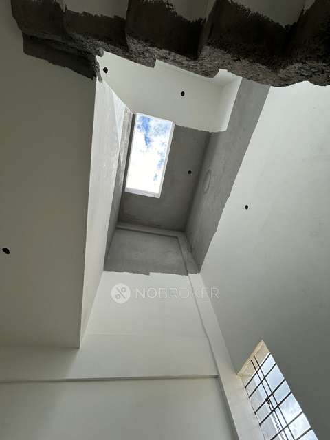 4+ BHK Flat For Sale  In Srinivaspur