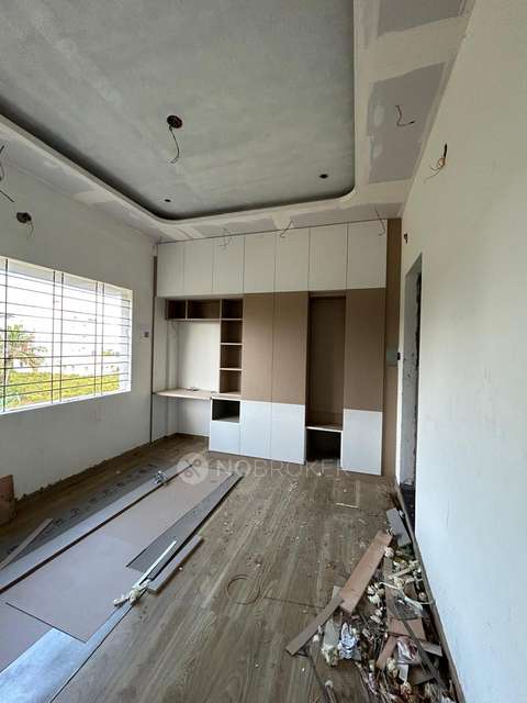 4+ BHK Flat For Sale  In Srinivaspur