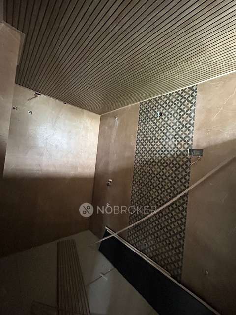 4+ BHK Flat For Sale  In Srinivaspur