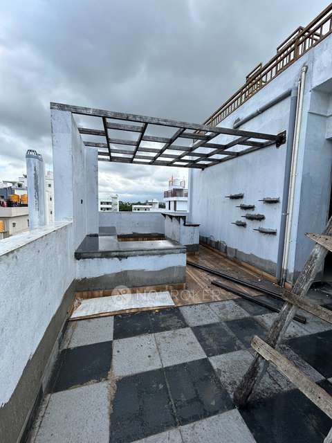 4+ BHK Flat For Sale  In Srinivaspur