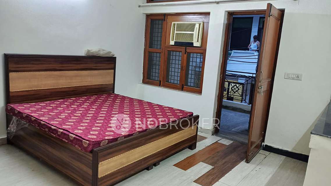 2 BHK Flat In Sharma Studio Apartment for Rent  In Mahipalpur