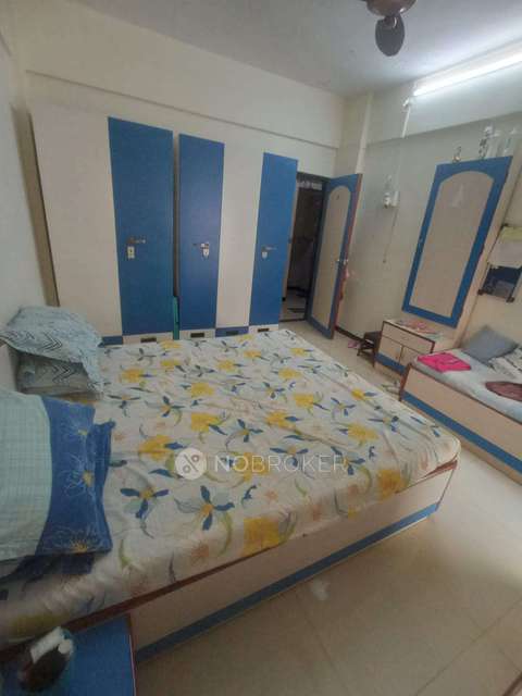 1 BHK Flat In Satyam Building For Sale  In Mulund Colony, Mulund West