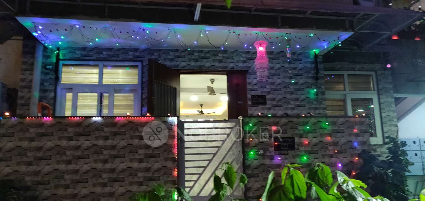 3 BHK Flat In Kailash Apartments For Sale  In Patparganj