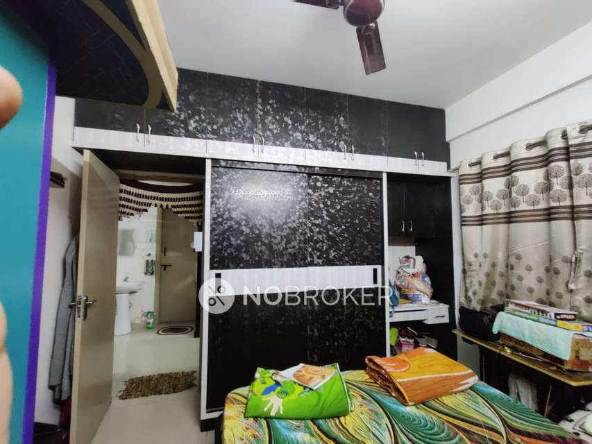 2 BHK Flat In Sai Patan Towers For Sale  In  Hebbal Kempapura,