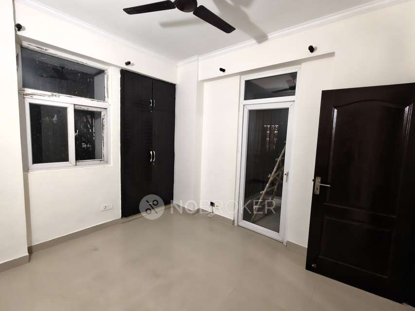 2 BHK Flat In Amrapali Princely Estate For Sale  In Sector-76