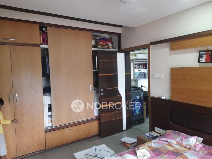 3 BHK Flat In Swapna Bhoomi Bldg  For Sale  In Dadar West