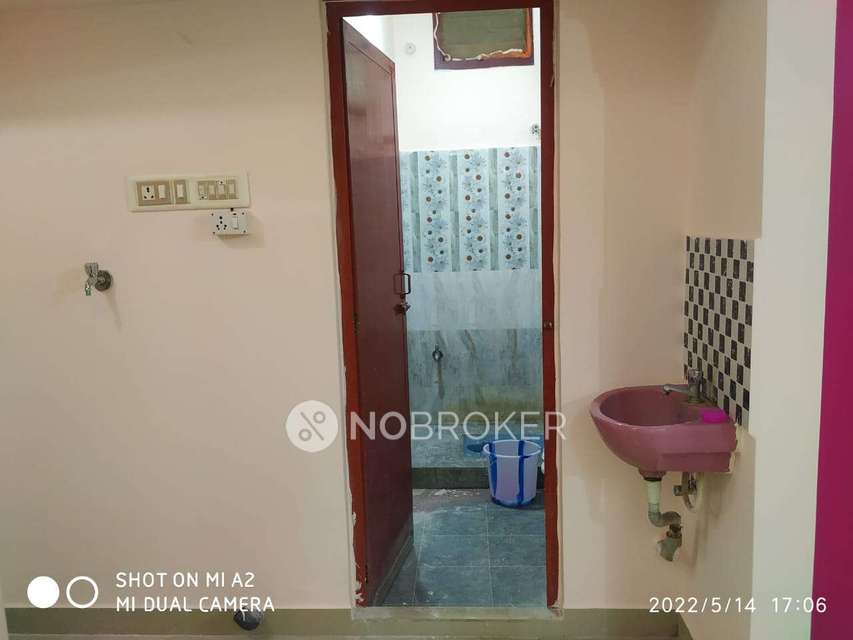 2 BHK Flat In Access Square Apartments For Sale  In Vanchuvancheri