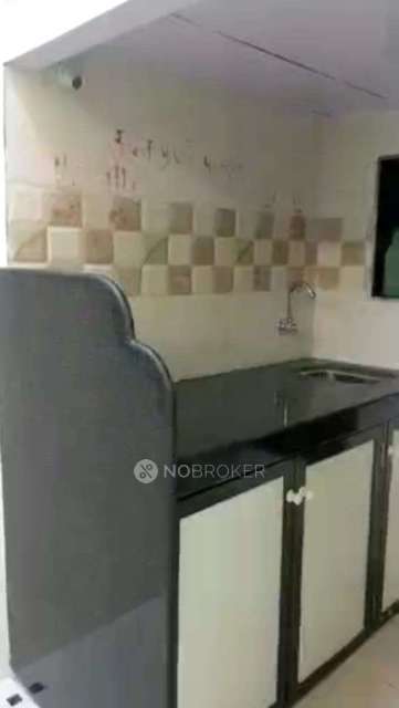 1 RK Flat In  Morya Building, Near Chinchpokli Station (e) for Rent  In Chinchpokli 