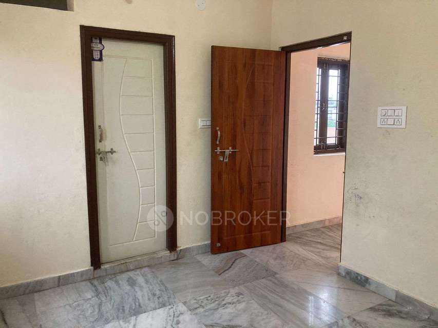 1 BHK Flat In Standalone Building  for Rent  In Subhash Nagar