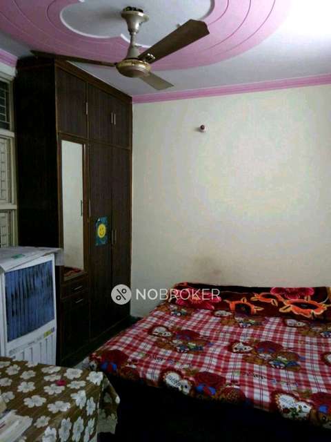 4+ BHK Flat In Standalone Building  For Sale  In Shakarpur