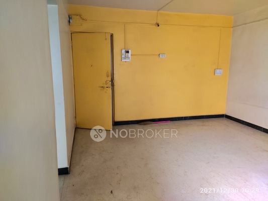 2 BHK Flat In Shanti Housing Society for Rent  In Shanti Apartments