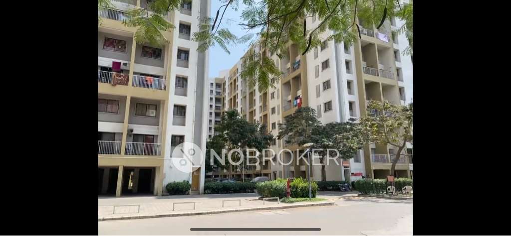 1 BHK Flat In Kalpataru Serenity for Rent  In Manjri Bk