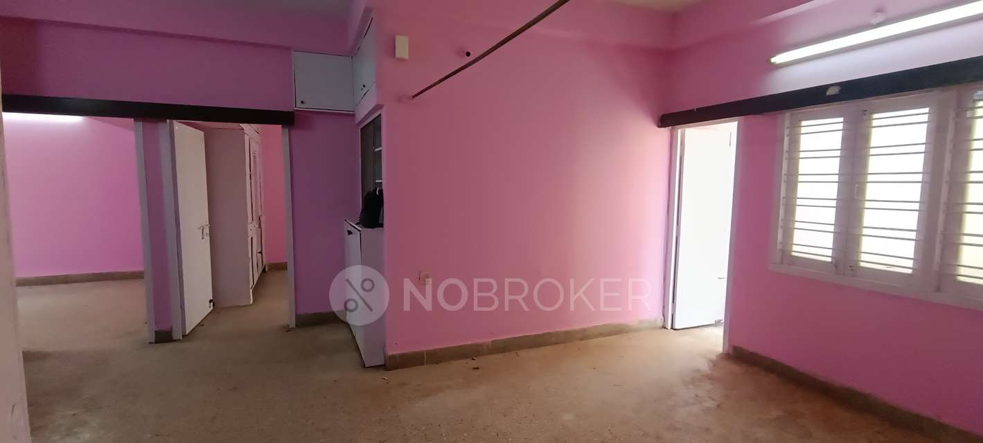 2 BHK Flat In Markaz Castle For Sale  In Masab Tank