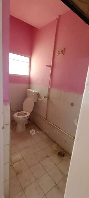 2 BHK Flat In Markaz Castle For Sale  In Masab Tank