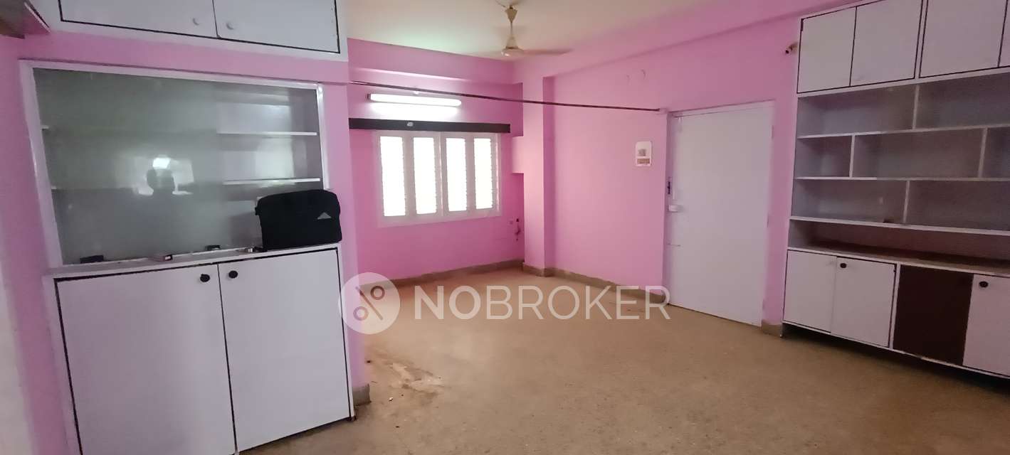 2 BHK Flat In Markaz Castle For Sale  In Masab Tank