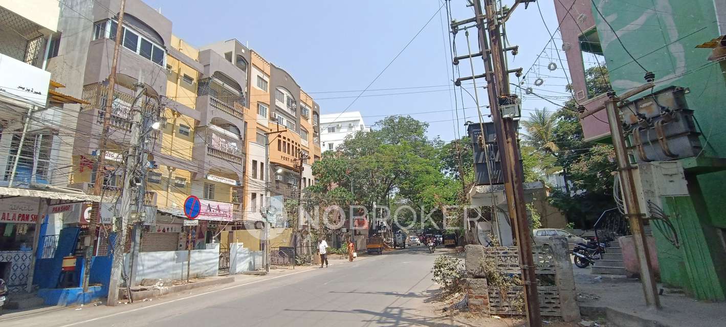 2 BHK Flat In Markaz Castle For Sale  In Masab Tank