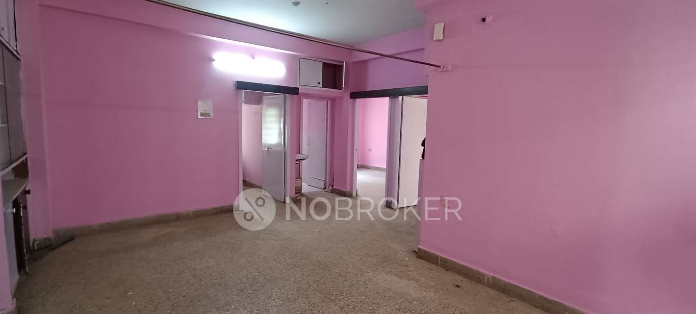 2 BHK Flat In Markaz Castle For Sale  In Masab Tank