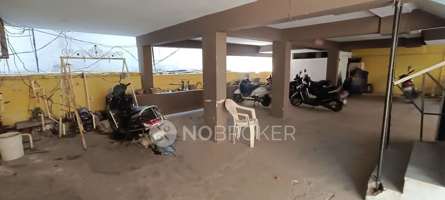 2 BHK Flat In Markaz Castle For Sale  In Masab Tank