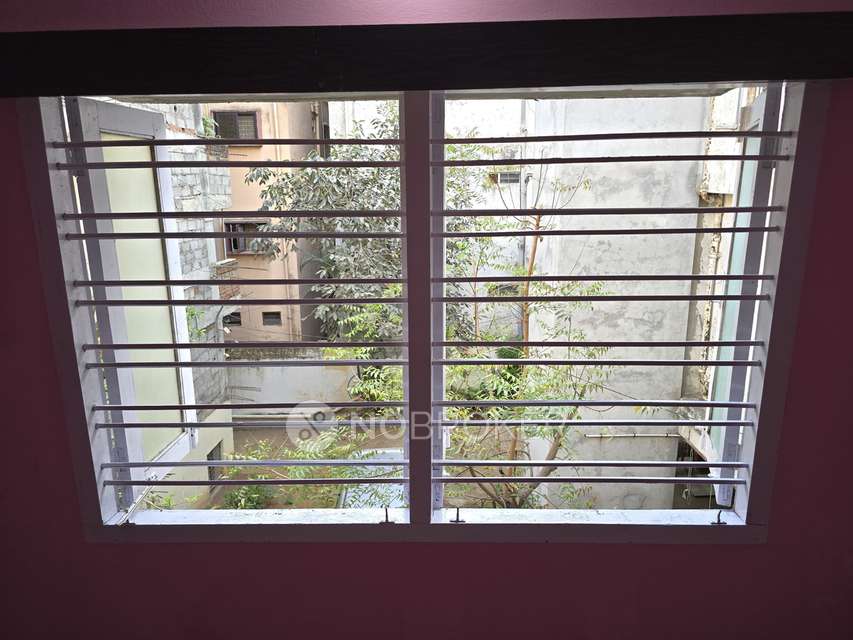 2 BHK Flat In Markaz Castle For Sale  In Masab Tank