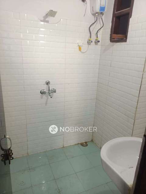 PG for Girls in Sector-63a