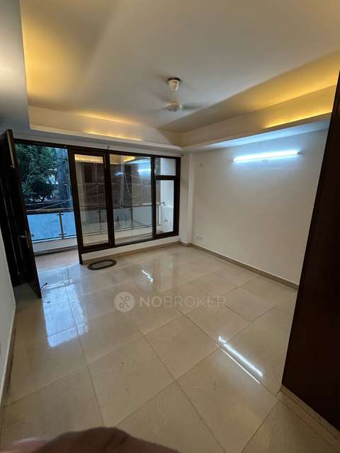 3 BHK Flat In Freedom Fighters Enclave For Sale  In Sainik Farm