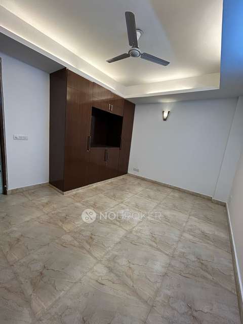 3 BHK Flat In Freedom Fighters Enclave For Sale  In Sainik Farm