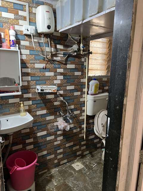 2 BHK Flat In Vatsalya Chs, Kandivali West For Sale  In Kandivali West