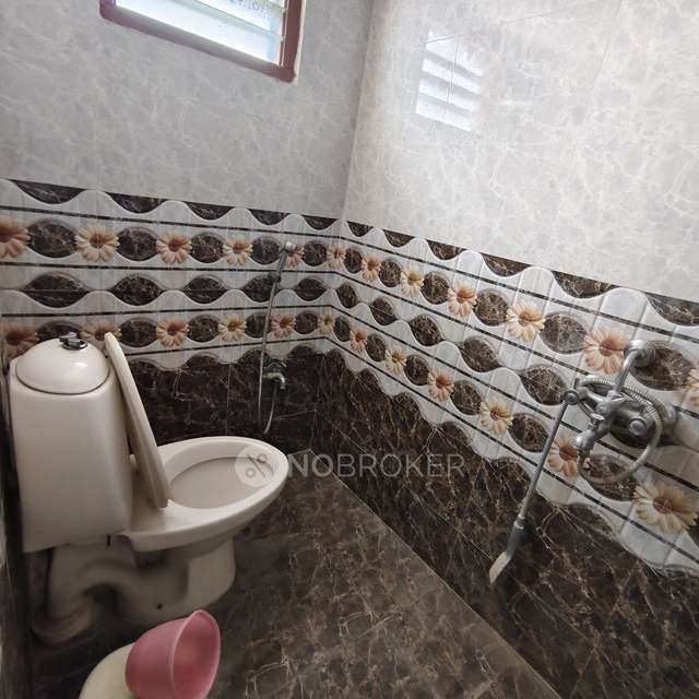 2 BHK Flat In Gayatri Nivas Appartments For Sale  In Dilsukhnagar