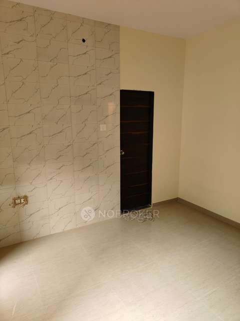 2 BHK Flat In Raj Shivganga For Sale  In Malad West