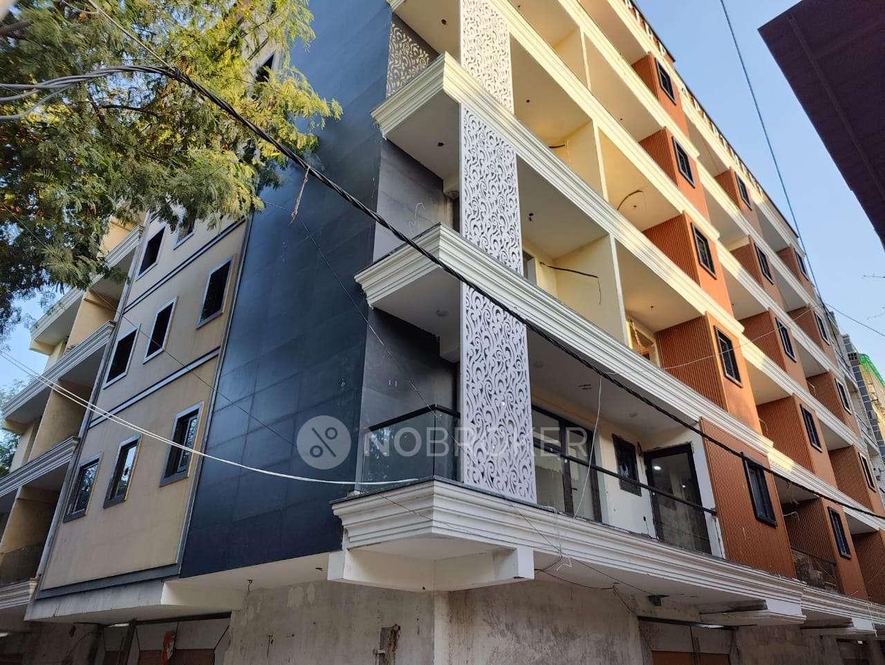 Spire Edge, Sector 43