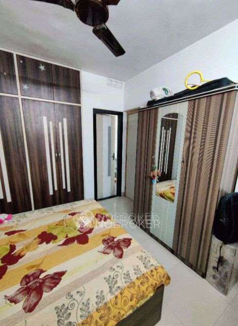 1 BHK Flat In Vedant Rajmaitri Chsl For Sale  In  Borivali West