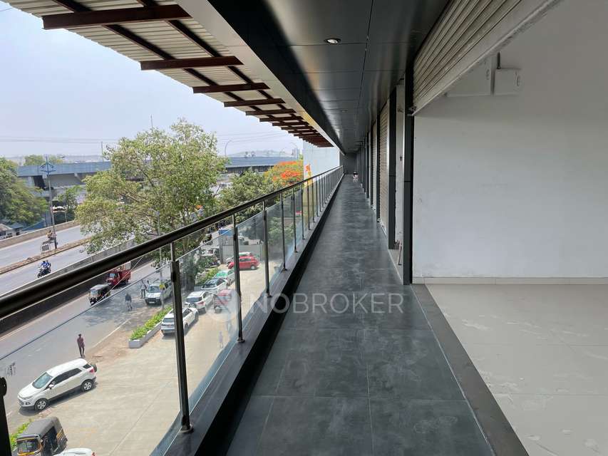 Shop in 41 City Hub, Pune for Rent 