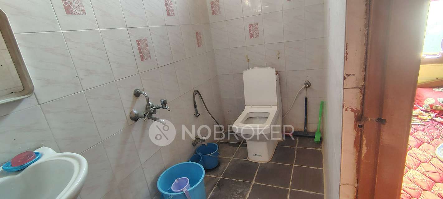 2 BHK Flat In Svr Urnula Apartment  For Sale  In Shivaji Nagar 