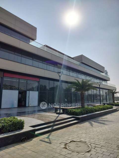 Shop in Sector 82, Gurgaon for sale 