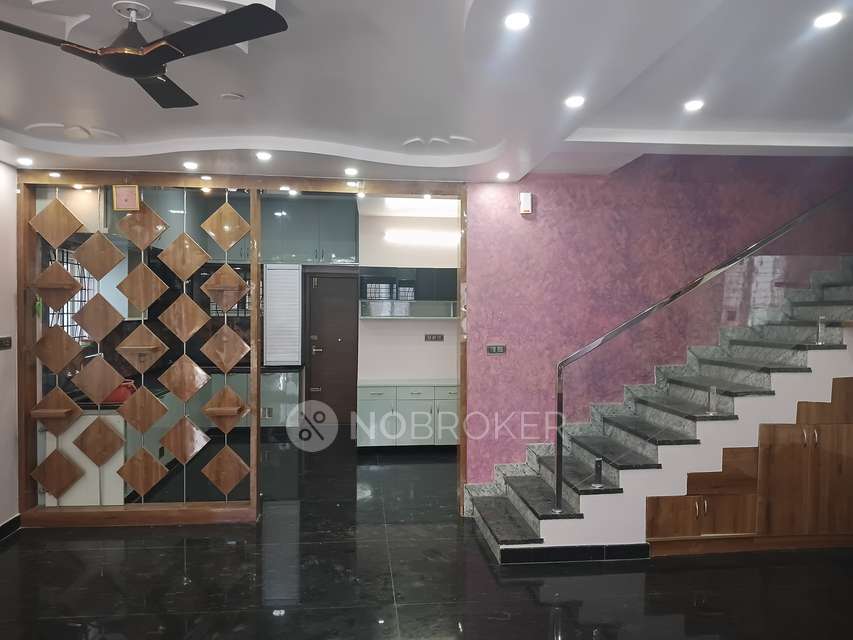 4 BHK House for Rent  In Jakkuru 