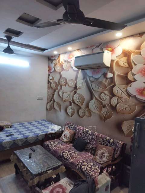 2 BHK Flat In Rwa Vishnu Garden For Sale  In B64, Pocket B, Chand Nagar, Vishnu Garden, New Delhi, Delhi, 110018, India