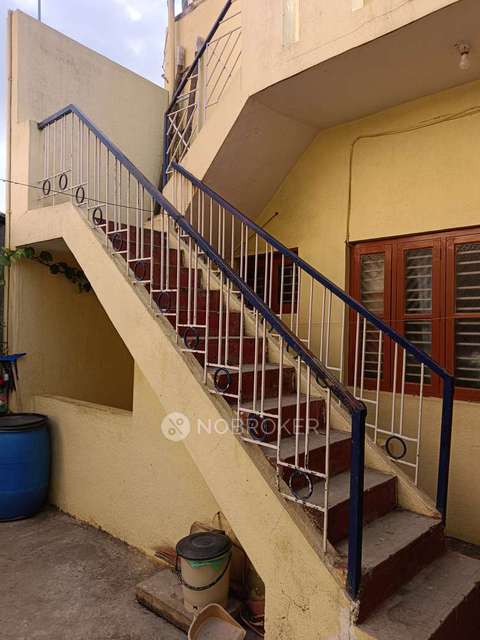 4+ BHK House For Sale  In  Kadugondanahalli