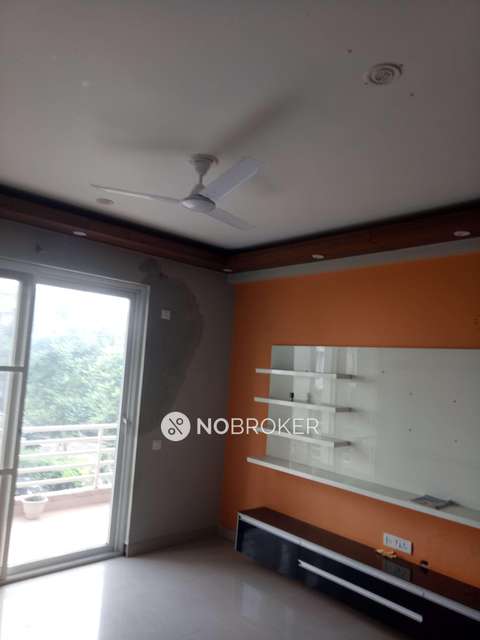 3 BHK Flat In Roots Courtyard For Sale  In Sector 48
