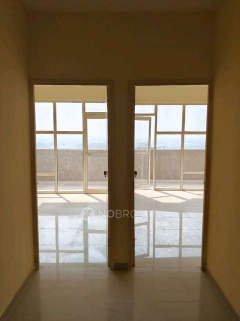 2 BHK Flat In Pyramid Elite For Sale  In Sector 86