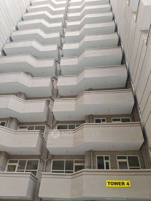 2 BHK Flat In Pyramid Elite For Sale  In Sector 86